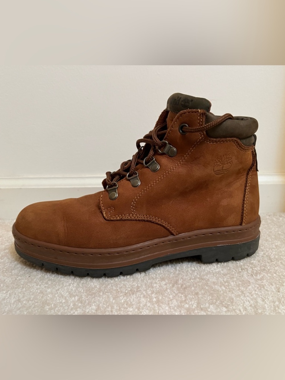 VINTAGE Timberland Men's Chestnut Nubuck Lace-Up Outdoor Boots